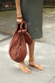 THE ZORA BAG IN TOBACCO